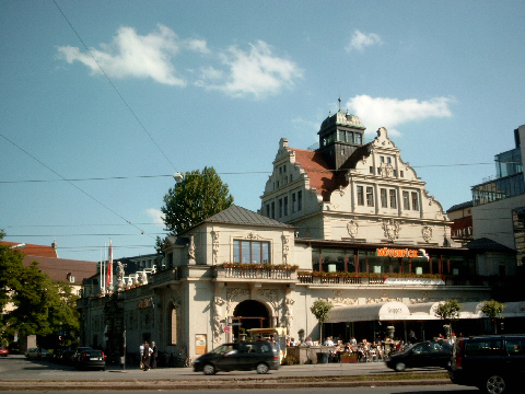 Kuenstlerhaus - © h.klusmann - münchen 2002