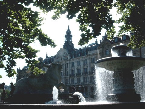 Wittelsbacher Brunnen - © h.klusmann - münchen 2002